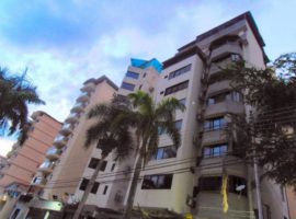 En venta cómodo, amplio e iluminado apartamento ubicado en la Urbanización La Soledad de Maracay