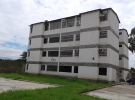 En venta cómodo apartamento ubicado en la urbaniZación Laguna de Santa Cruz. de Aragua
