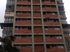 Bello apartamento en venta ubicado entre  la Avenida las Palmas y la Avenida Andres Bello, Sector la Florida en Caracas