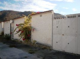 Venta casa en Valle Fresco Turmero