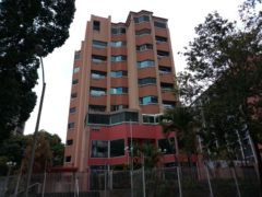 Oportunidad de Alquiler. Apartamento semiamoblado  en la Castellana Caracas