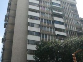 De remate!! Cómodo apartamento en pleno centro de Caracas Av. Fuerzas Armadas Caracas