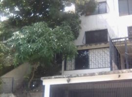 Excelente Oportunidad de adquirir bellisima Casa en Los Laureles Paraiso Caracas