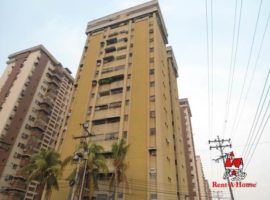 Venta de Apartamento Urbanizacion el Centro 81 mts2 en  Maracay