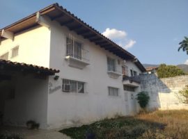 Casa en venta EL Castaño Privado Maracay