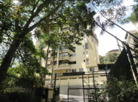 Apartamento en Venta Las Esmeraldas, Caracas