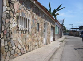 Venta de Casa  Valle Viejo de Santa Rita, Maracay.