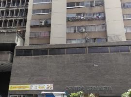 En Alquiler apartamento ubicado en Av. Urdaneta, Caracas