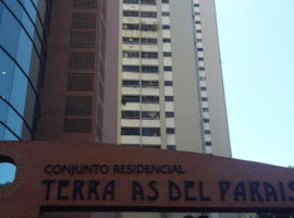 Apartamento en Venta en El Paraiso, Caracas