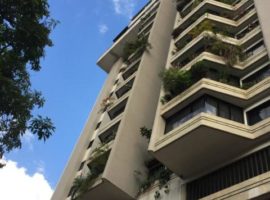 Apartamento en Venta en Los Chaguaramos, Caracas