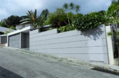 Casa remodelada en venta Prados del Este, Caracas