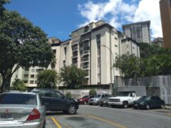 Apartamento en Venta en La Urbina, Caracas